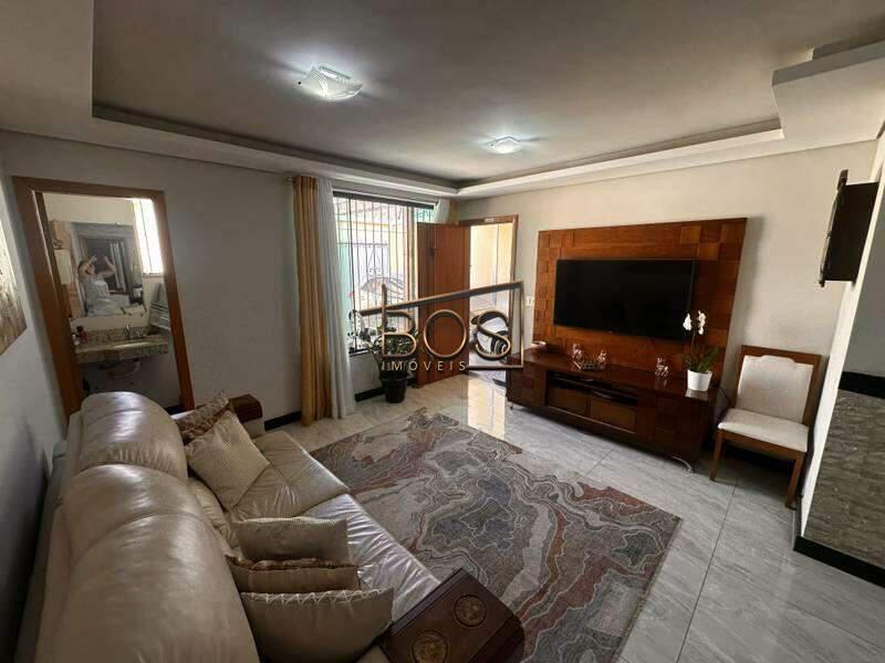 Casa, Fernão Dias, 3 Quartos, 2 Vagas, 1 Suíte