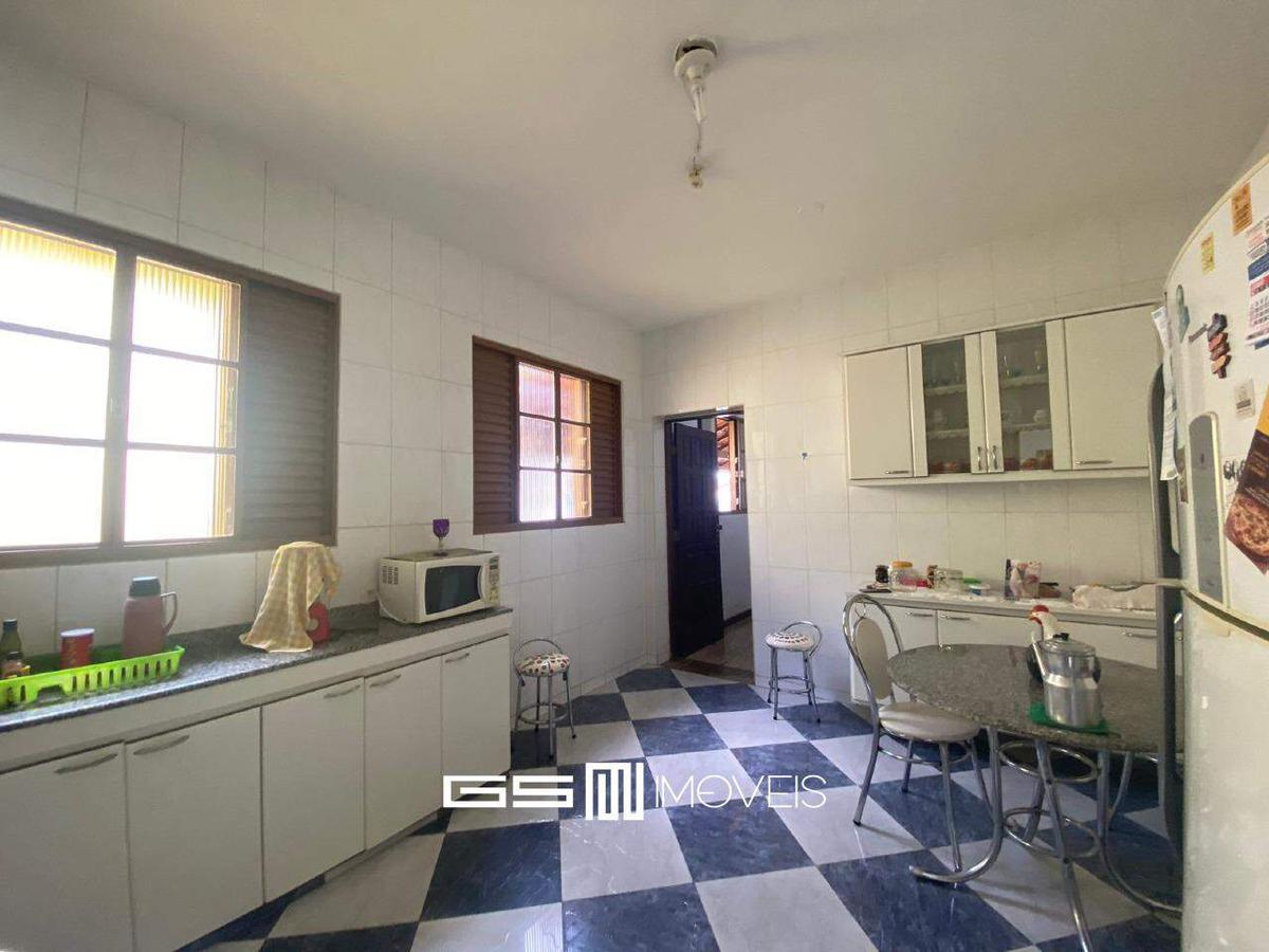 Casa, Santa Inês, 3 Quartos, 2 Vagas, 1 Suíte