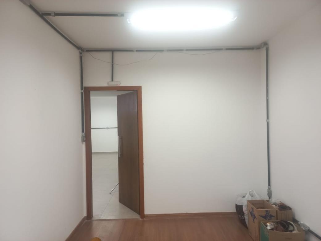 Casa Comercial, Jardim América, 1 Quarto, 1 Vaga