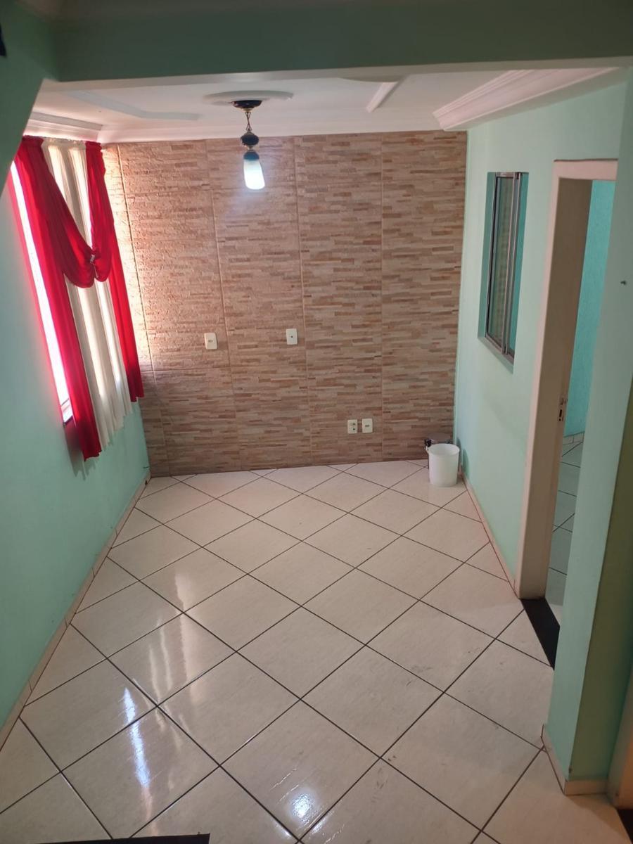 Casa, Cidade Industrial, 2 Quartos, 1 Vaga, 1 Suíte