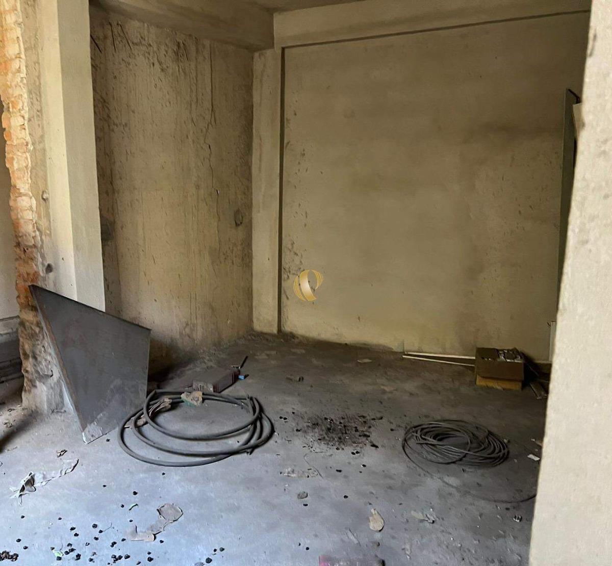 Prédio, Centro, 0 Quarto, 0 Vaga