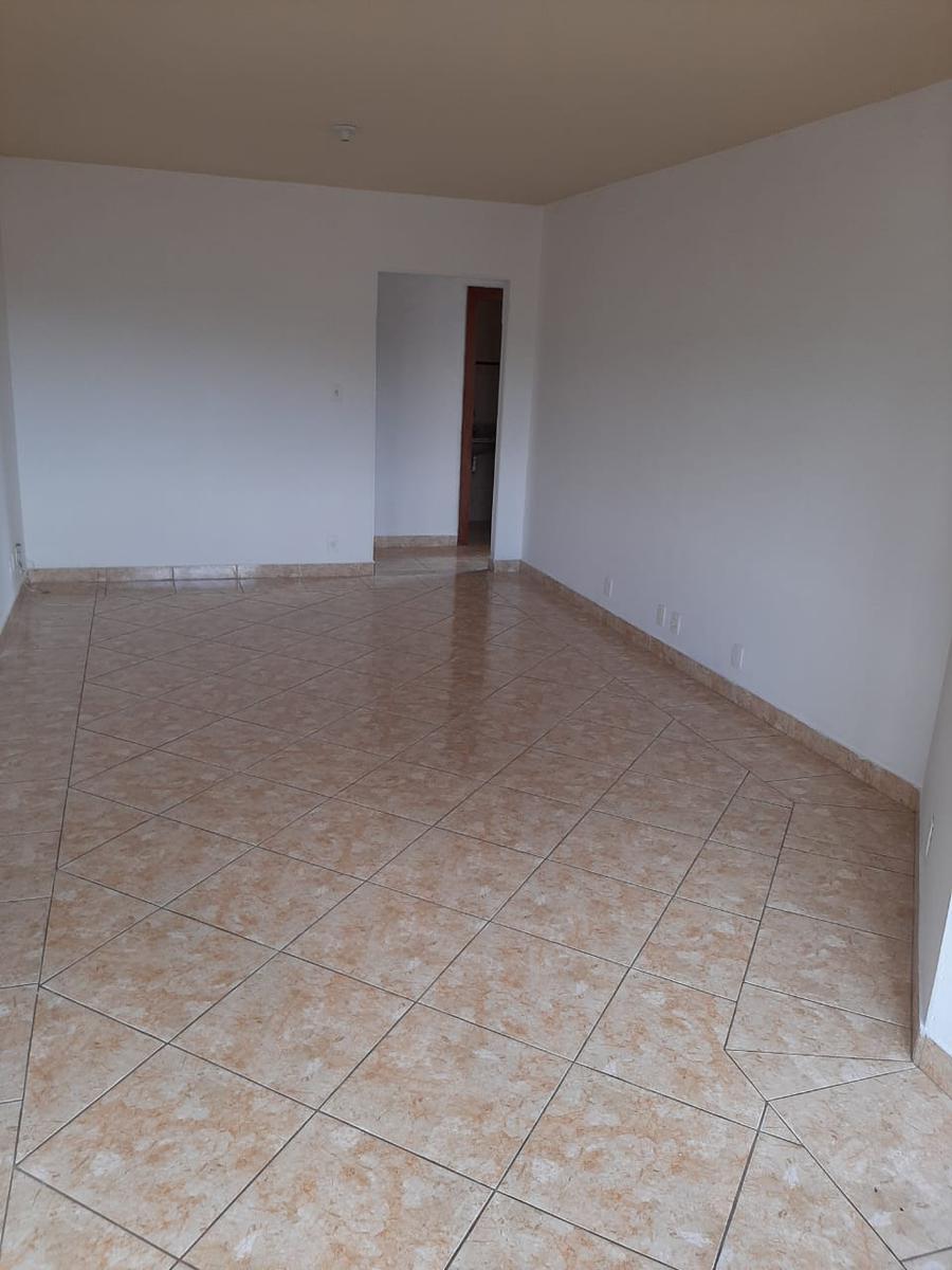 Prédio, São Dimas, 3 Quartos, 2 Vagas, 1 Suíte