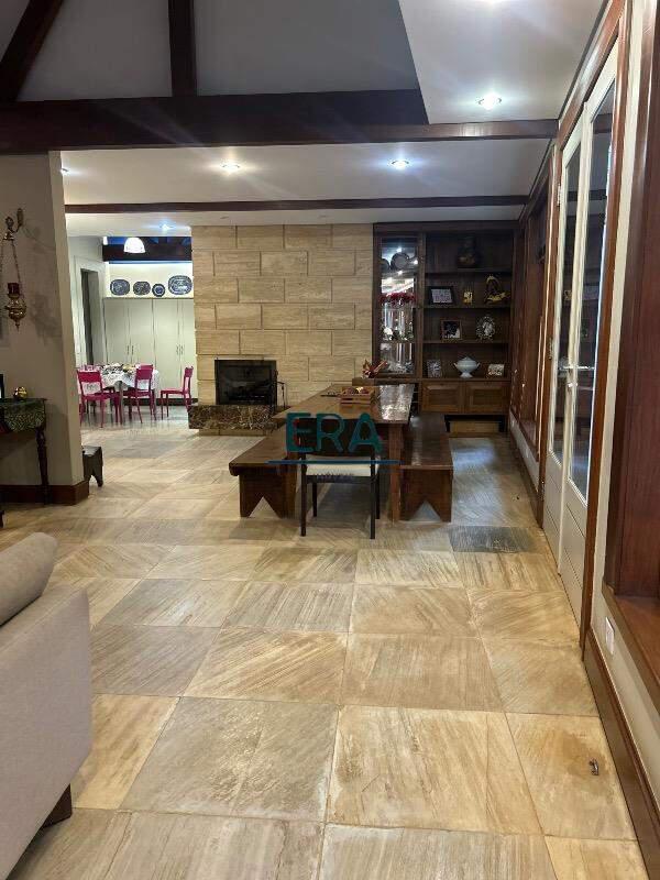 Casa, Belvedere, 4 Quartos, 0 Vaga, 1 Suíte