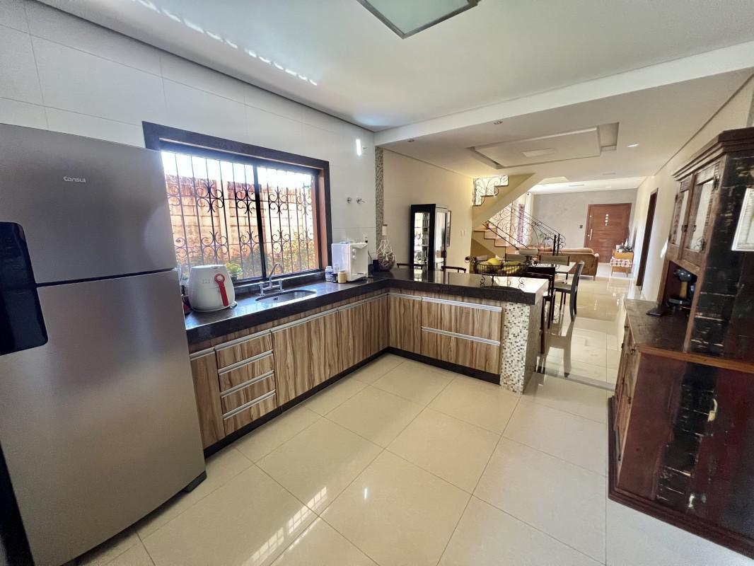 Casa, Quintas do Godoy, 4 Quartos, 10 Vagas, 1 Suíte