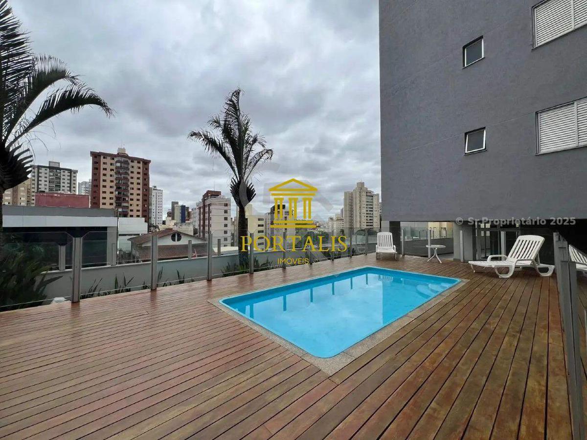 Apartamento, Estoril, 3 Quartos, 1 Vaga, 1 Suíte