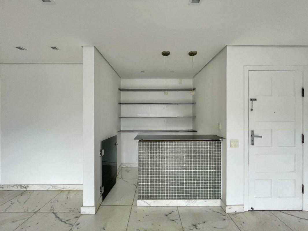 Apartamento, Vila Paris, 4 Quartos, 2 Vagas, 1 Suíte