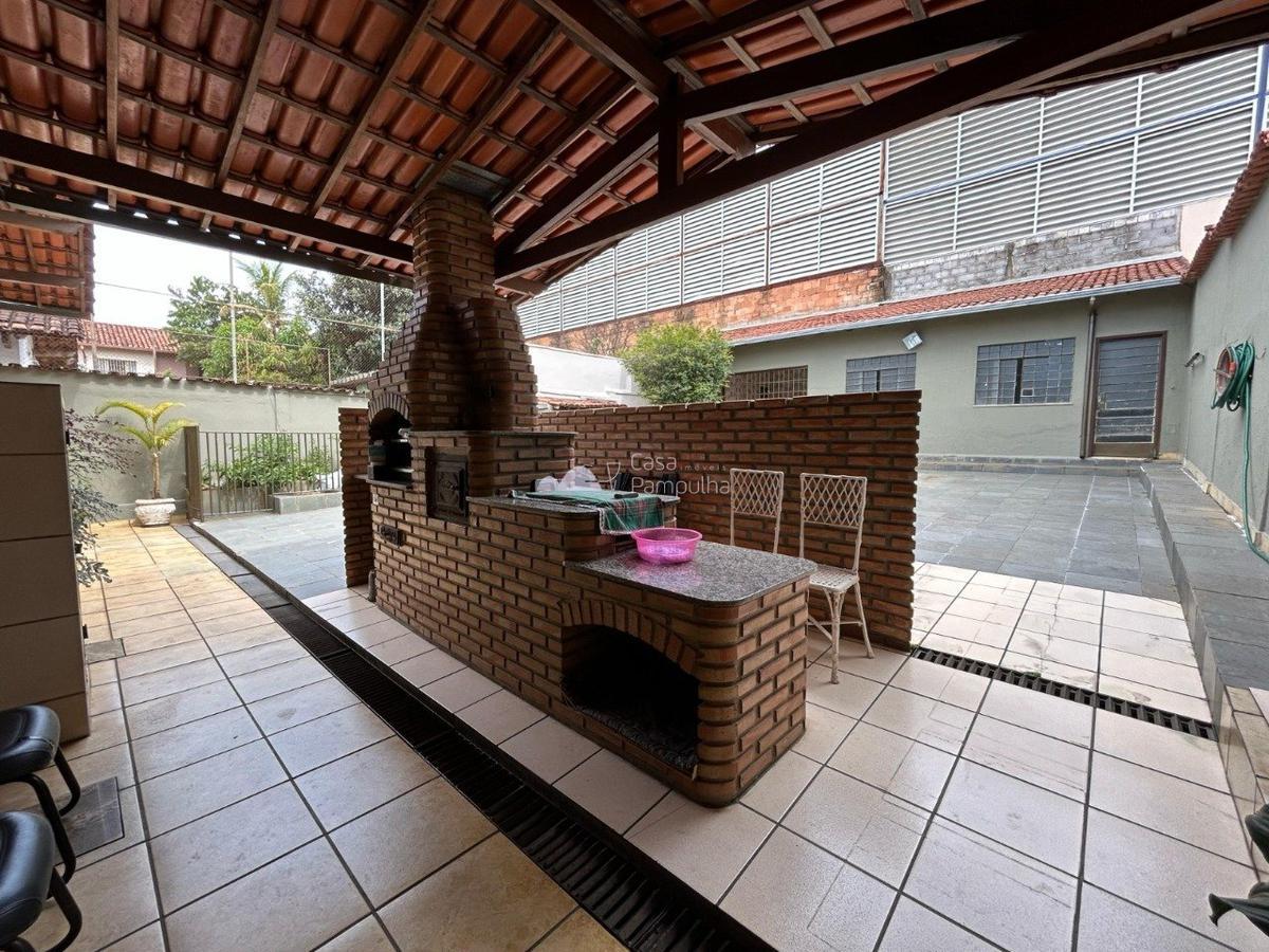 Casa, Itapoã, 3 Quartos, 4 Vagas, 1 Suíte