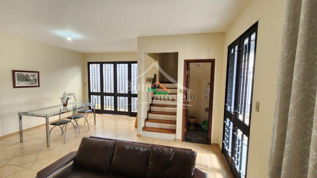 Casa, Centro, 2 Quartos, 1 Vaga, 1 Suíte