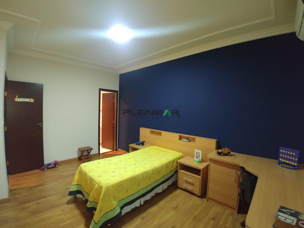 Casa, Jardim Riacho das Pedras, 3 Quartos, 4 Vagas, 3 Suítes