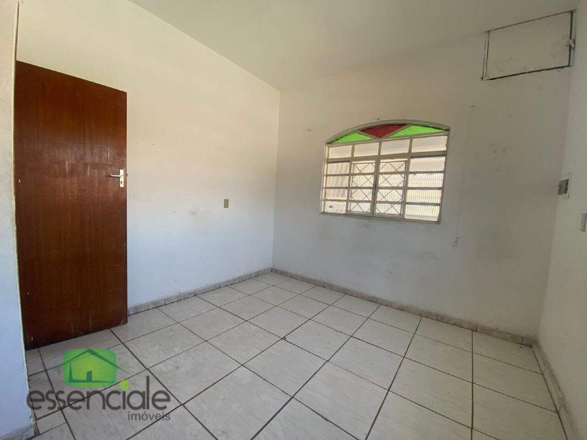 Casa, Santa Cruz Industrial, 3 Quartos, 1 Vaga, 1 Suíte