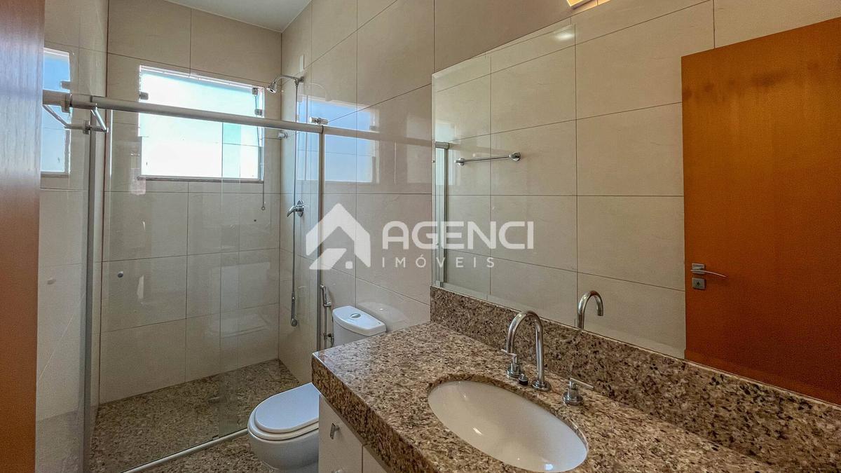 Casa, Bandeirantes (pampulha), 3 Quartos, 0 Vaga, 1 Suíte