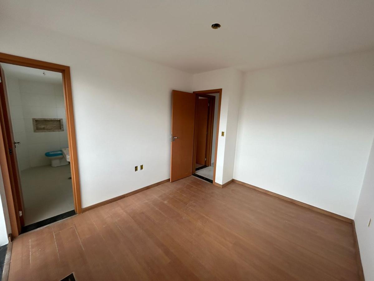 Apartamento, Santa Cruz Industrial, 3 Quartos, 2 Vagas, 1 Suíte