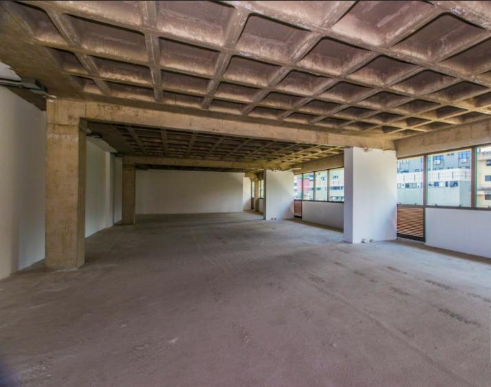 Sala, Estoril, 6 Vagas