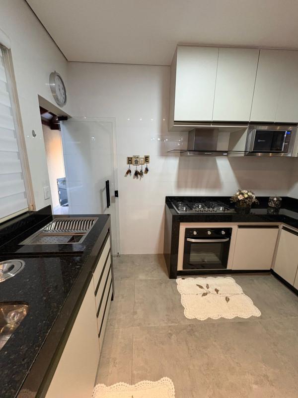 Casa, Masterville, 3 Quartos, 5 Vagas, 1 Suíte