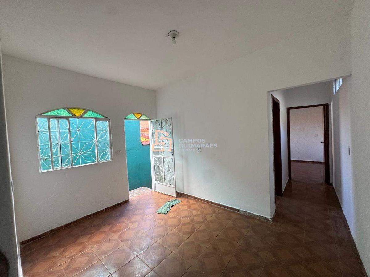 Casa, Milionários, 2 Quartos, 4 Vagas