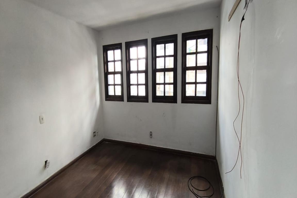 Casa, Cidade Nova, 5 Quartos, 4 Vagas, 2 Suítes