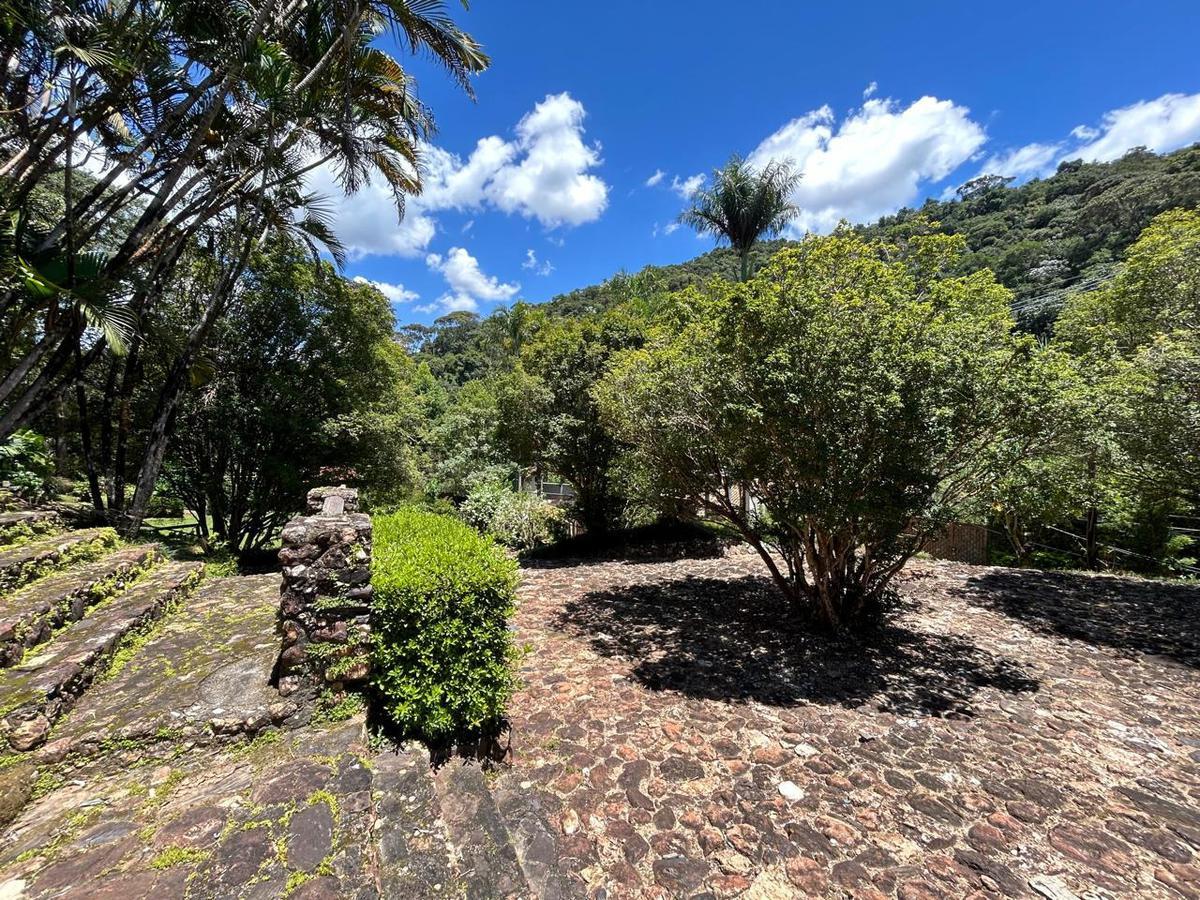 Casa, Jardim Canadá, 3 Quartos, 6 Vagas, 1 Suíte