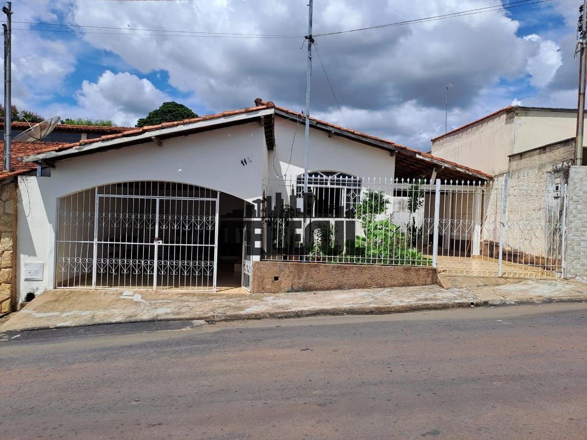 Casa, Pinheiros, 3 Quartos, 2 Vagas, 1 Suíte