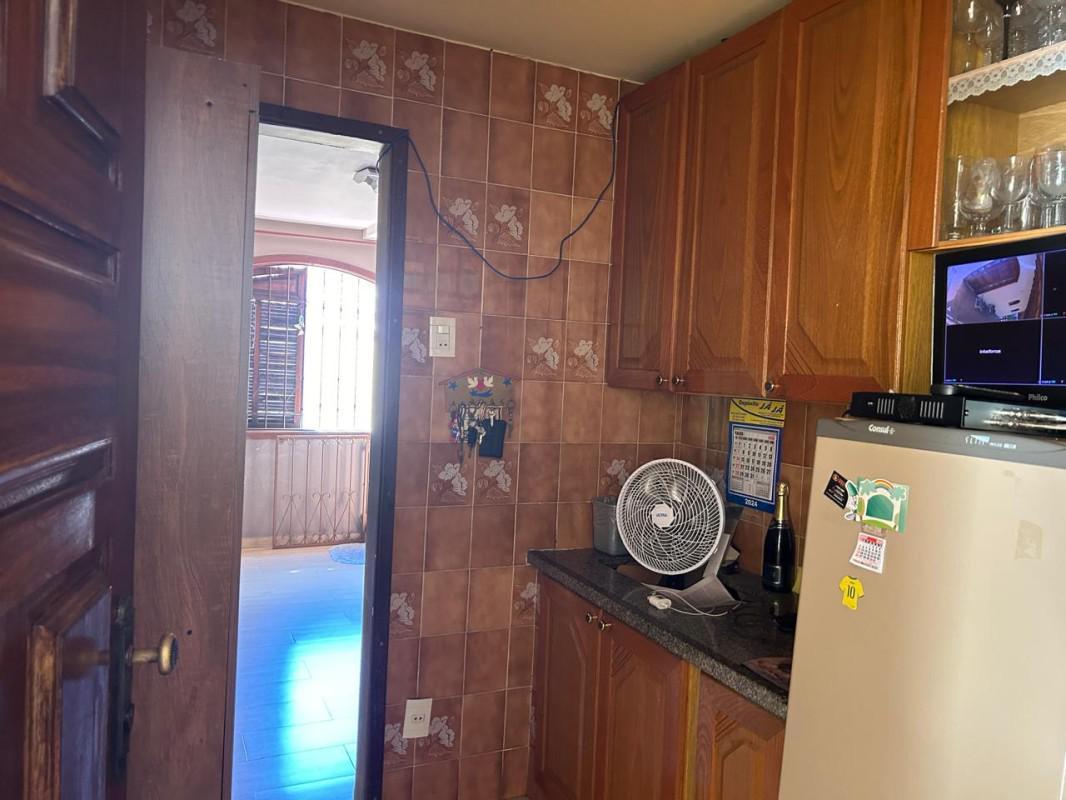 Casa, Alípio de Melo, 6 Quartos, 6 Vagas, 2 Suítes