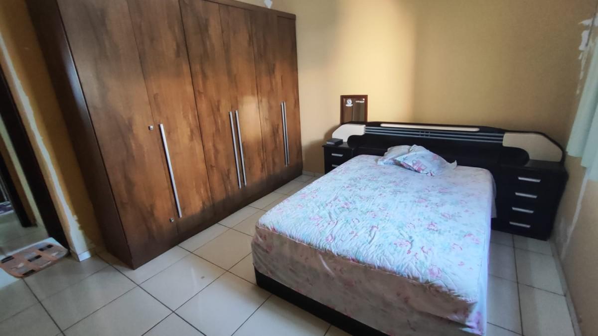 Casa, Fernão Dias, 3 Quartos, 5 Vagas, 1 Suíte