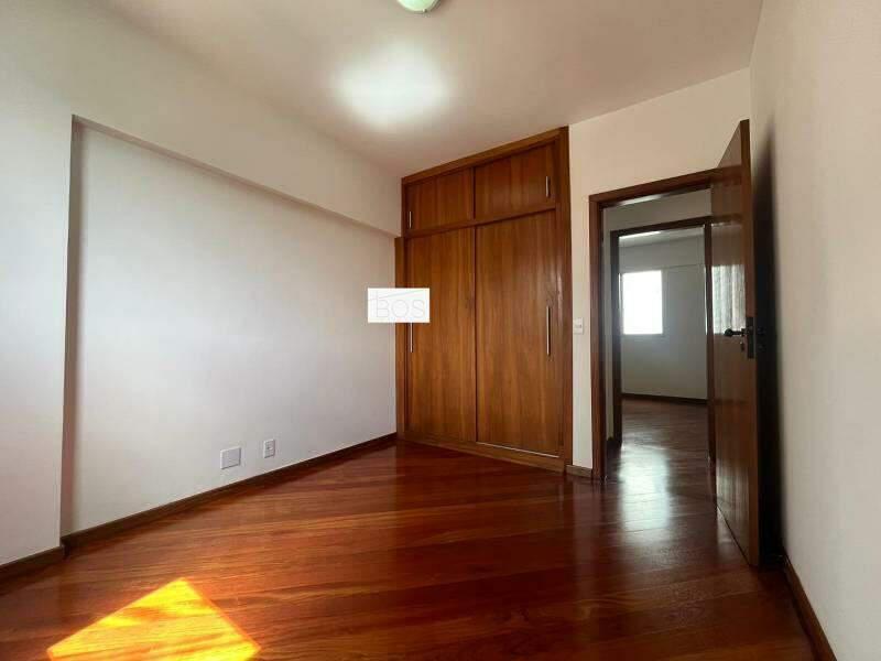 Apartamento, Funcionários, 3 Quartos, 2 Vagas, 1 Suíte
