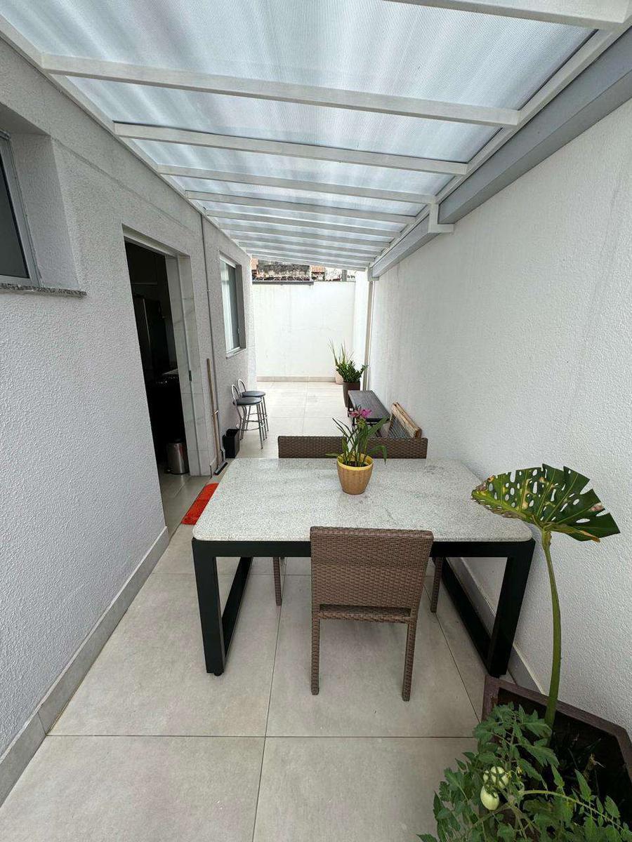 Apartamento, Sagrada Família, 2 Quartos, 2 Vagas, 1 Suíte