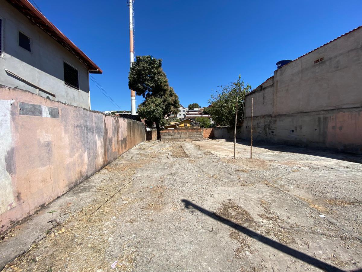 Lote, Vila Universal, 0 Quarto, 0 Vaga