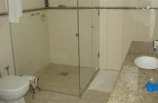 Casa, Vila Paris, 5 Quartos, 4 Vagas, 2 Suítes