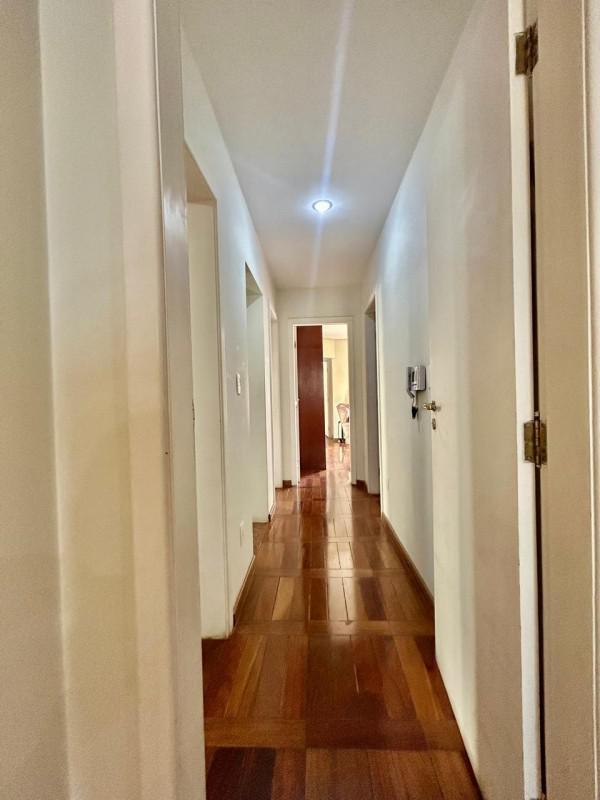 Casa, Castelo, 4 Quartos, 3 Vagas, 1 Suíte