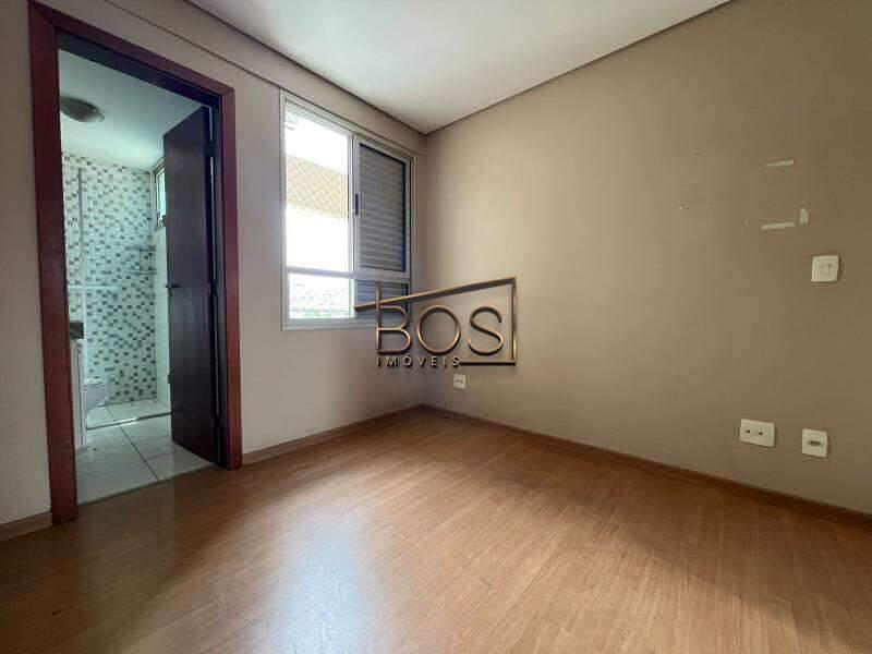 Apartamento, Floresta, 3 Quartos, 2 Vagas, 1 Suíte