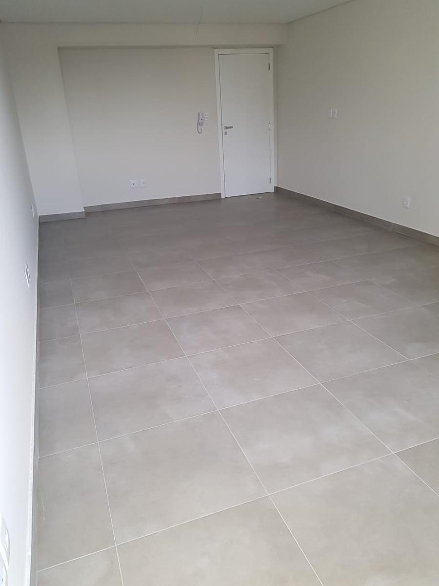 Sala, Barro Preto, 0 Quarto, 0 Vaga