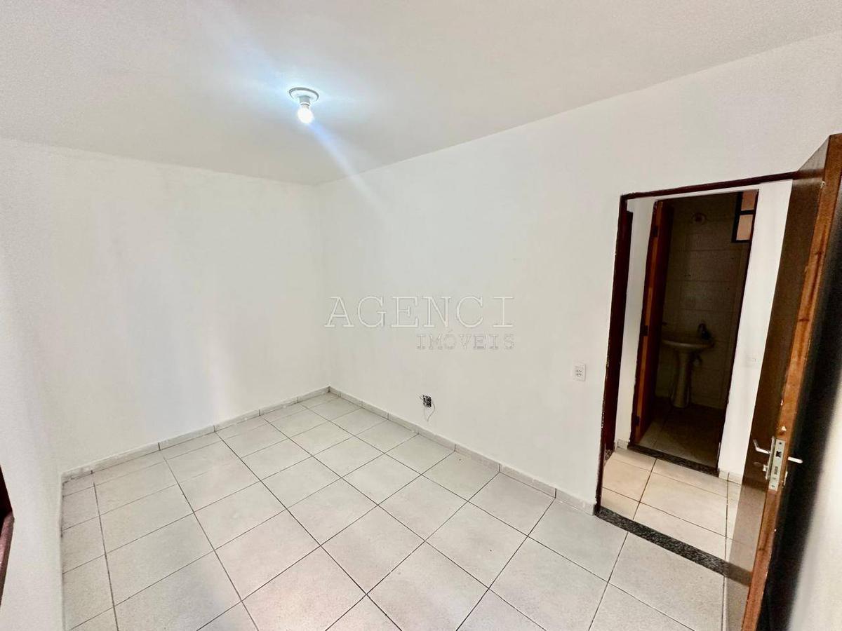 Apartamento, Camargos, 2 Quartos, 0 Vaga, 0 Suíte