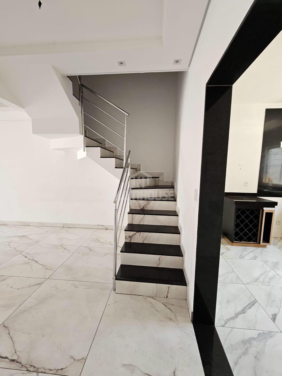 Casa, Santa Mônica, 3 Quartos, 2 Vagas, 1 Suíte