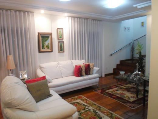 Casa, Planalto, 4 Quartos, 5 Vagas, 2 Suítes