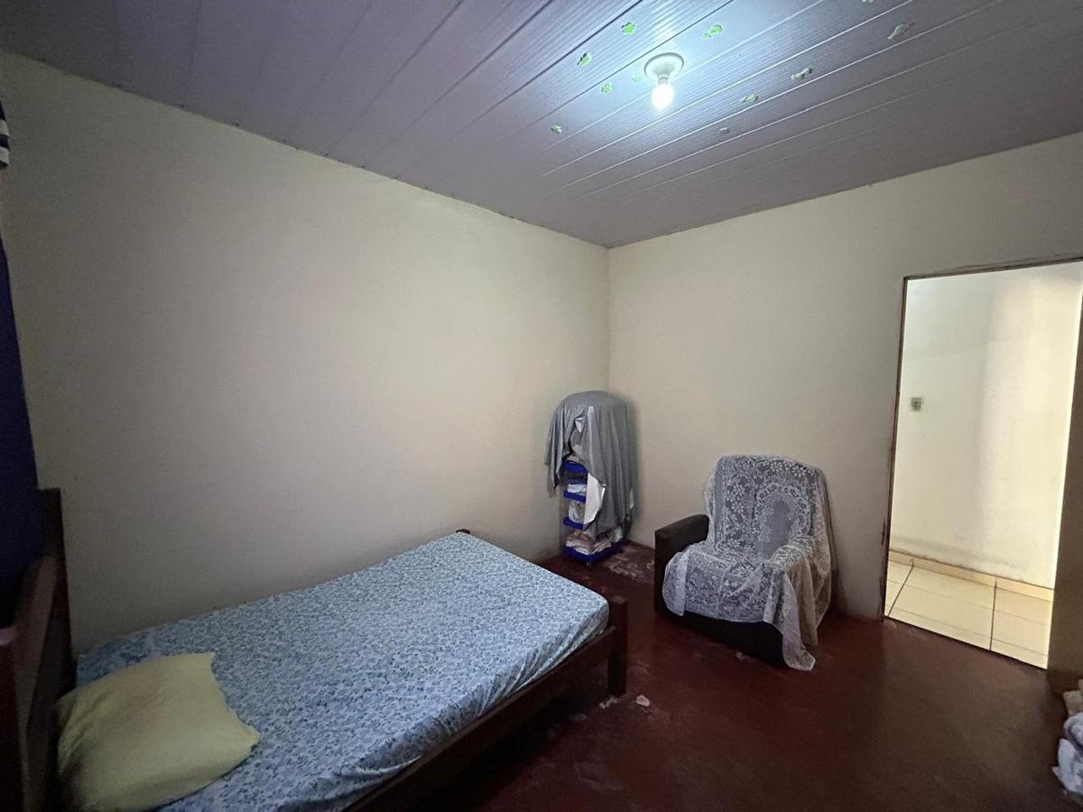 Casa, Horto, 2 Quartos, 2 Vagas