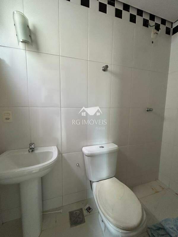 Apartamento, Barreiro, 4 Quartos, 2 Vagas, 1 Suíte