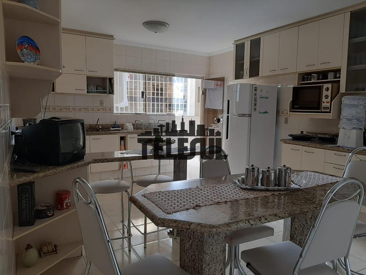 Apartamento, Centro, 4 Quartos, 0 Vaga