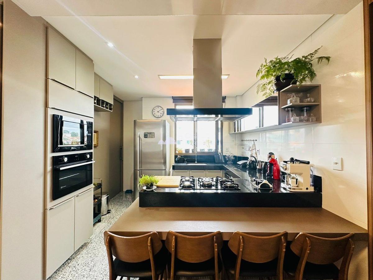 Apartamento, Itapoã, 4 Quartos, 8 Vagas, 4 Suítes