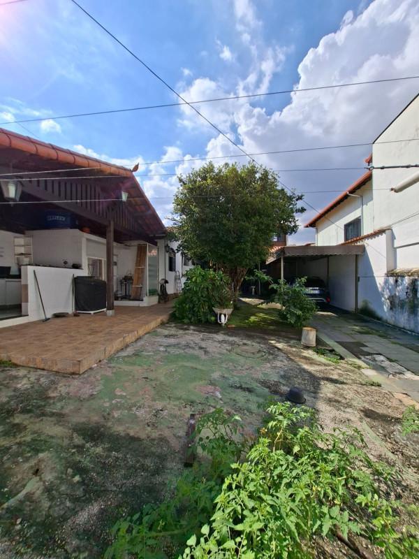 Casa, Miramar (barreiro), 4 Quartos, 6 Vagas, 1 Suíte