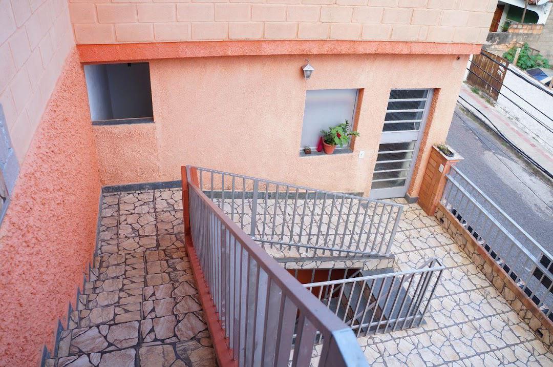 Casa, Nova Granada, 4 Quartos, 2 Vagas, 1 Suíte
