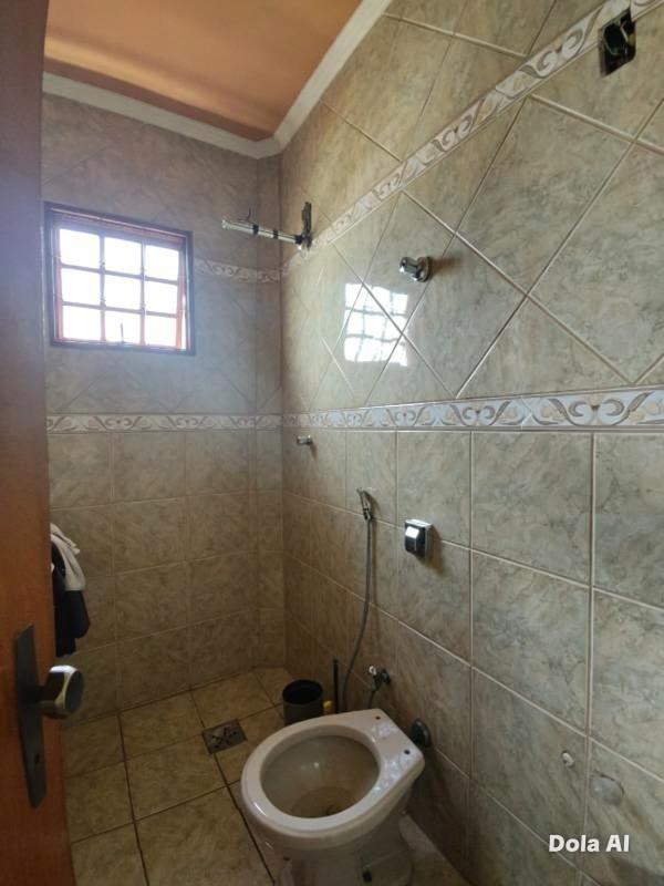 Casa, Barreiro, 4 Quartos, 8 Vagas, 1 Suíte