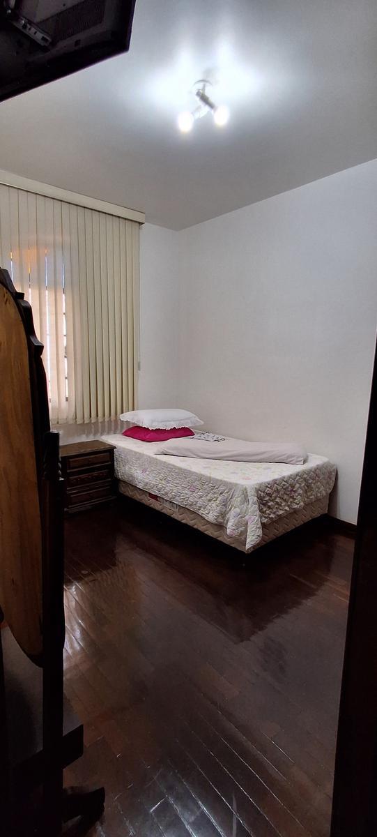 Casa, Floresta, 5 Quartos, 3 Vagas, 1 Suíte