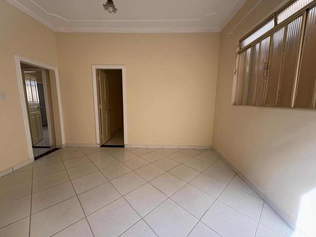 Casa, Inconfidentes, 4 Quartos, 2 Vagas, 1 Suíte