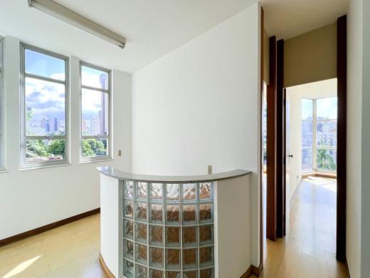Andar, Santa Efigênia, 0 Quarto, 2 Vagas