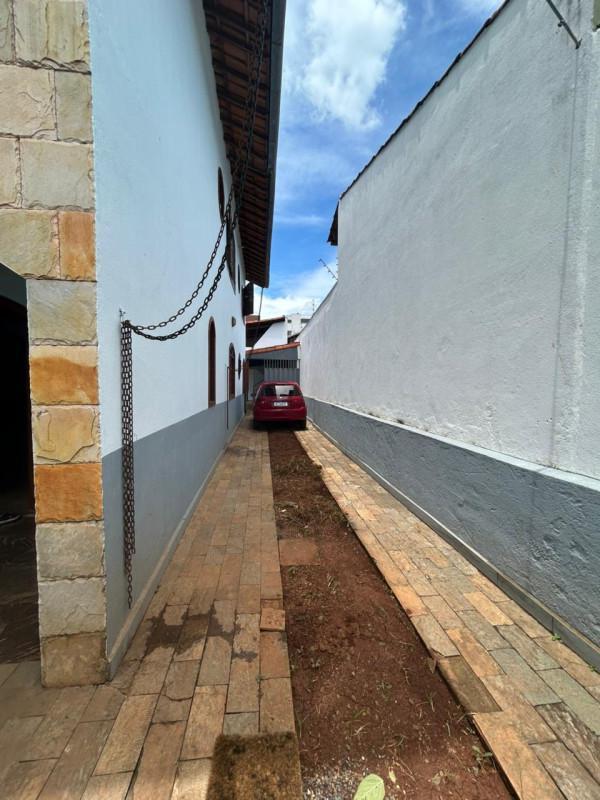 Casa, Castelo, 6 Quartos, 4 Vagas, 3 Suítes