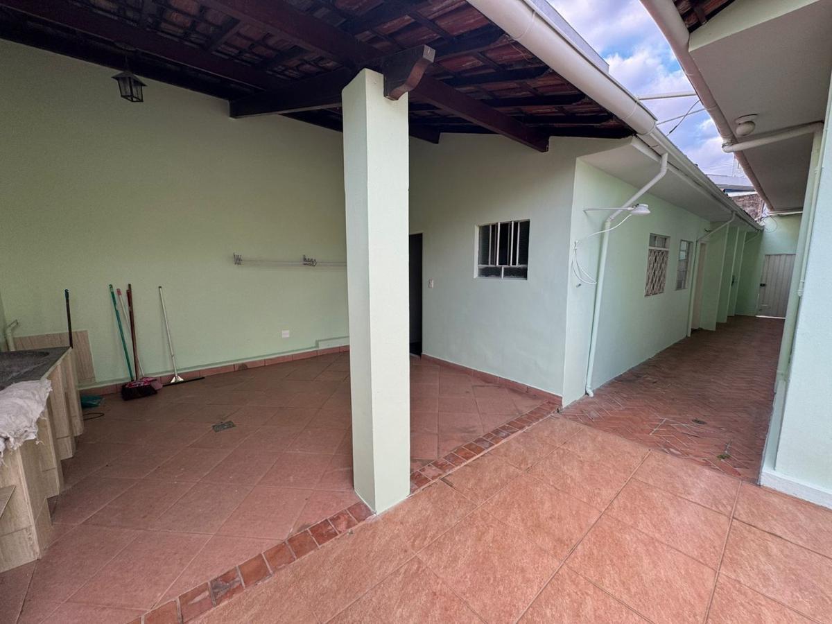 Casa, Colégio Batista, 5 Quartos, 1 Vaga, 1 Suíte