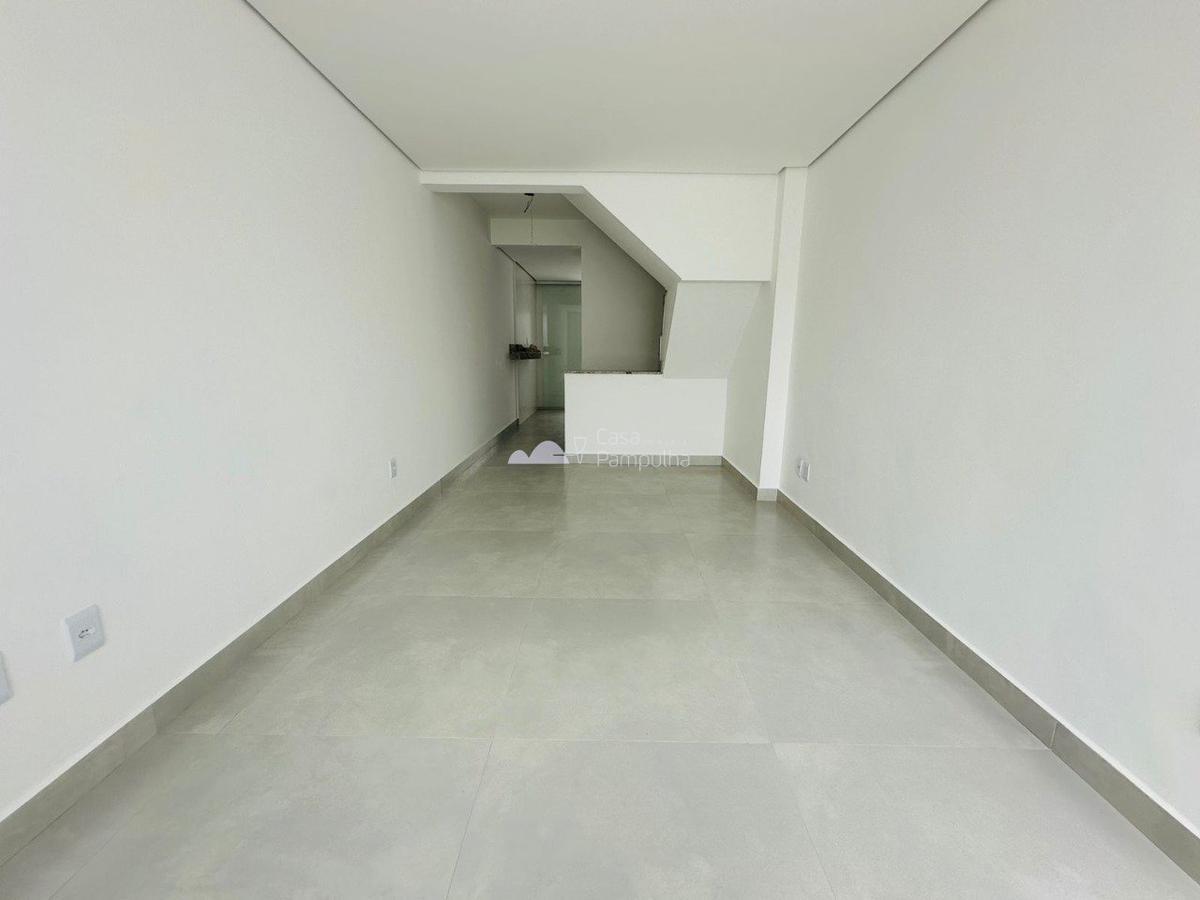 Casa, Jardim Leblon, 2 Quartos, 2 Vagas