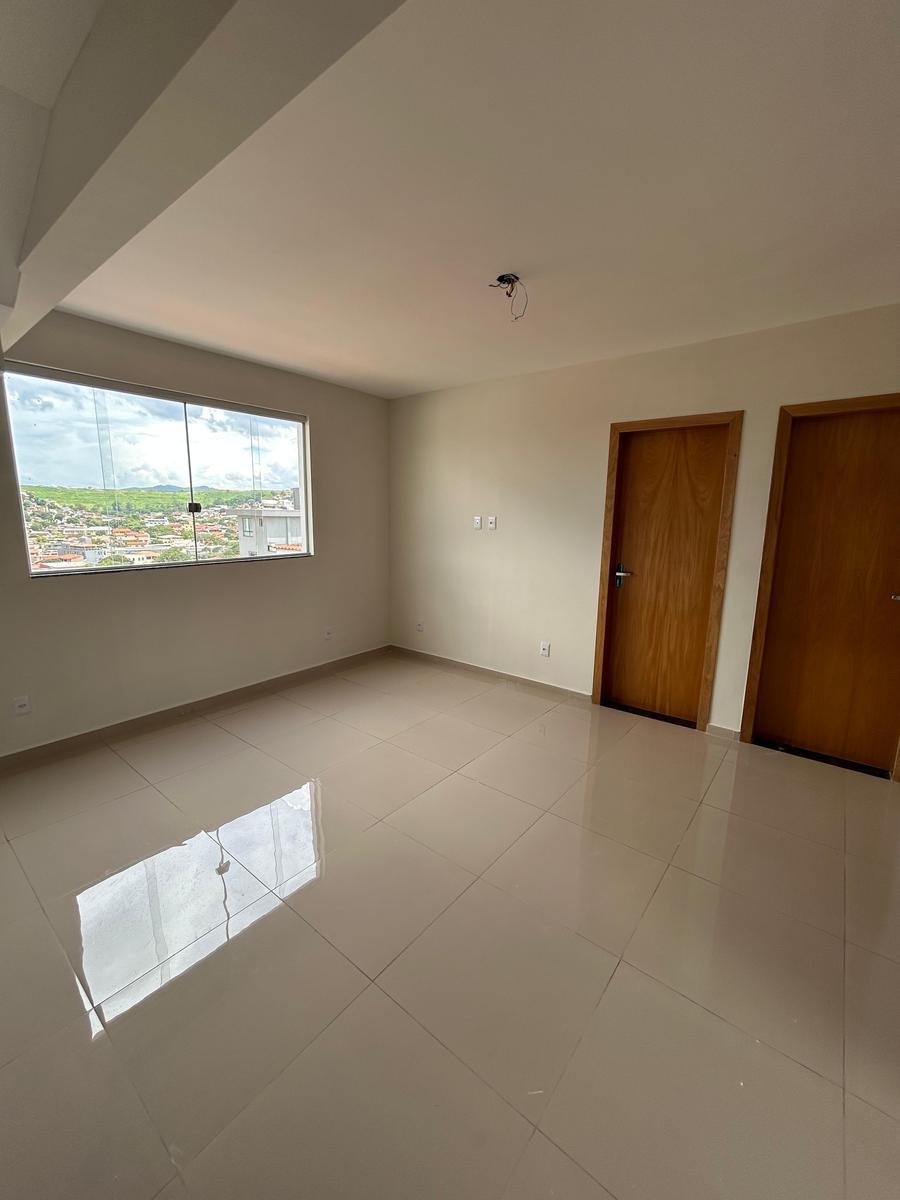 Cobertura, Coqueiros, 2 Quartos, 1 Vaga, 1 Suíte