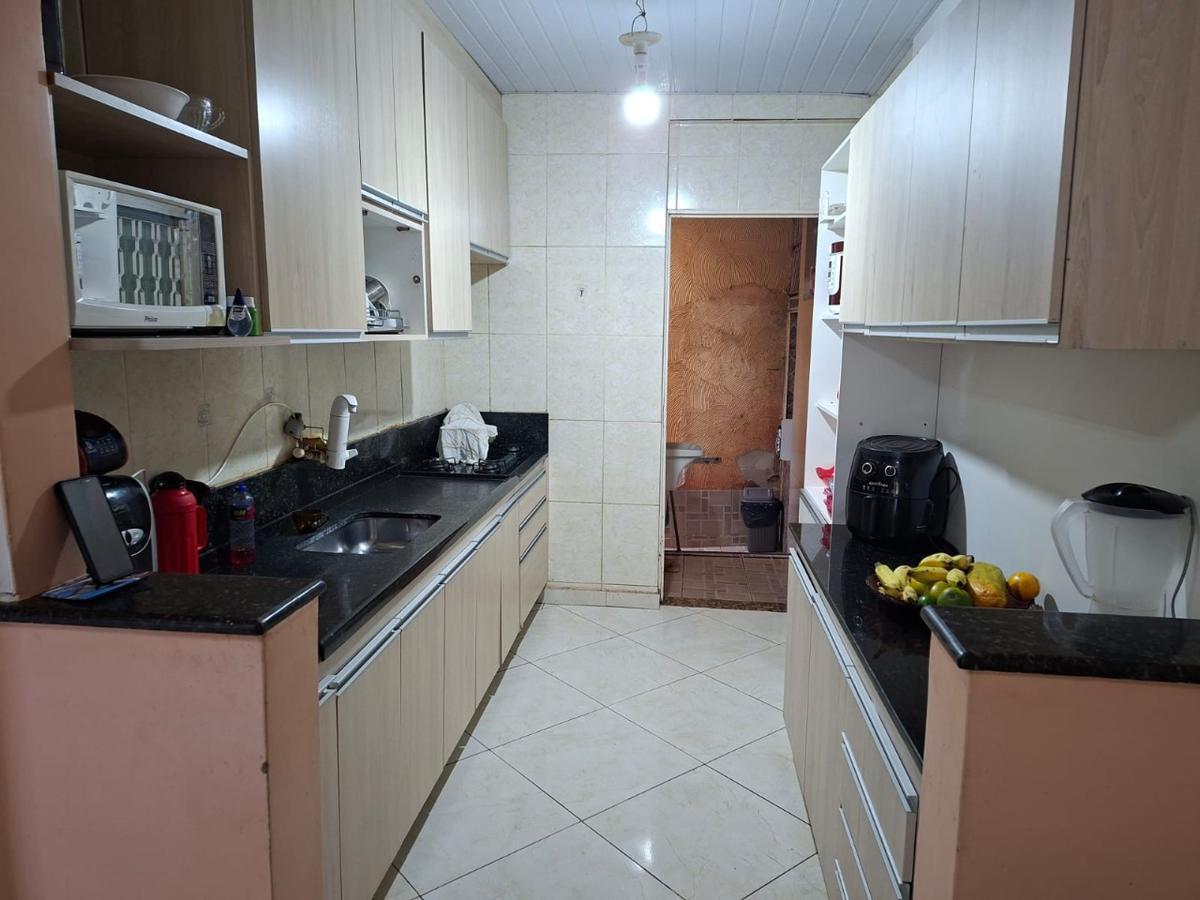 Casa, Casa Branca, 4 Quartos, 3 Vagas, 1 Suíte