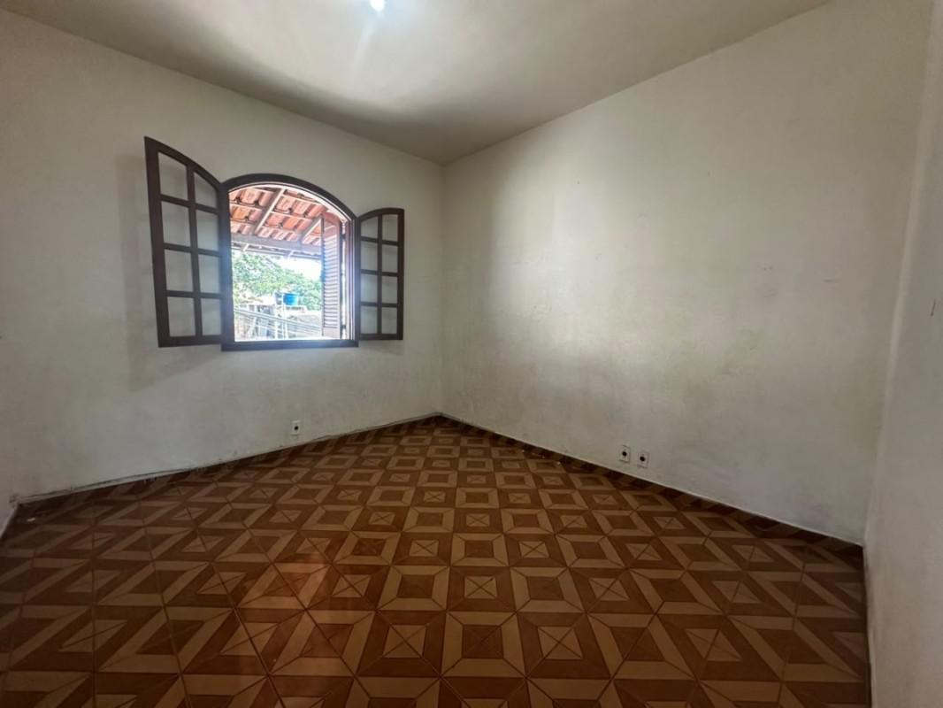 Casa, São Geraldo, 2 Quartos, 0 Vaga